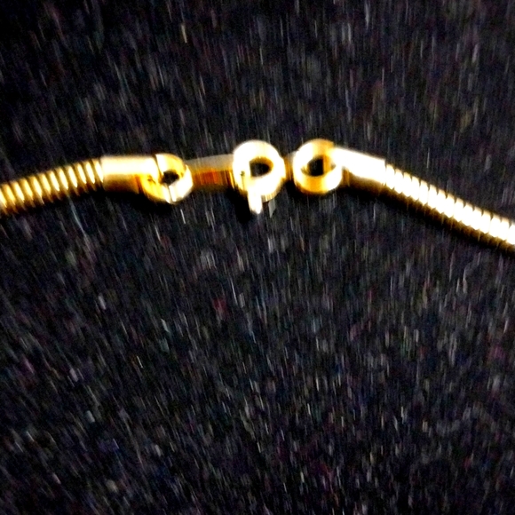 TRIFARI GOLD VINTAGE NECKLACE - Picture 4 of 6